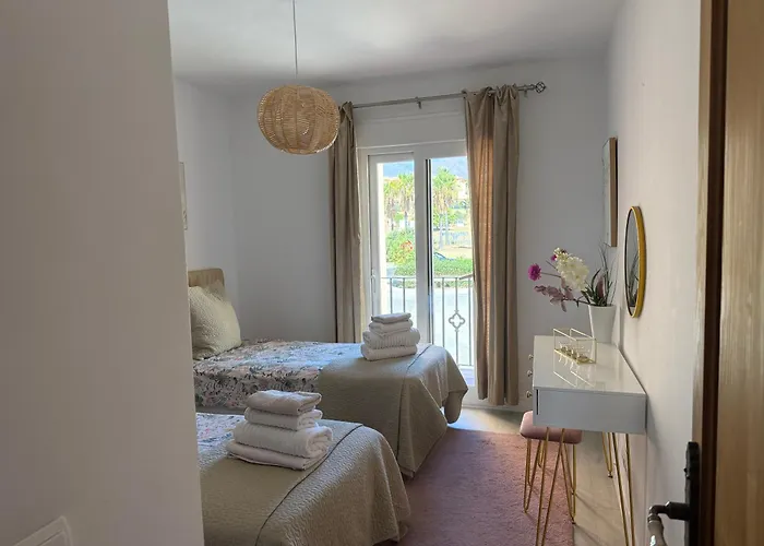 House Bermuda אסטפונה