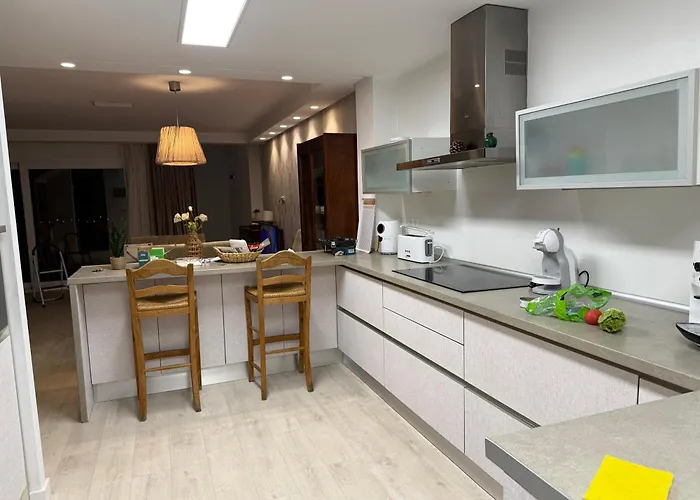 House Bermuda 度假居 埃斯特波纳