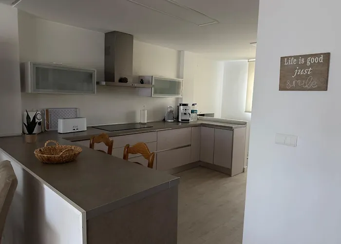 度假居 House Bermuda 埃斯特波纳