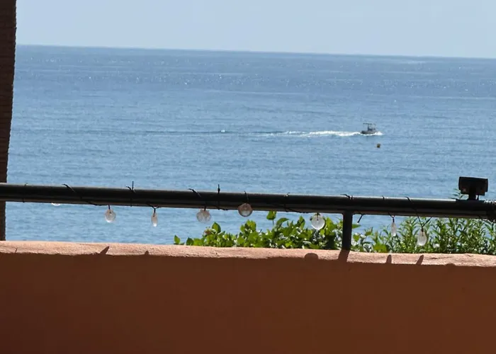 House Bermuda 埃斯特波纳