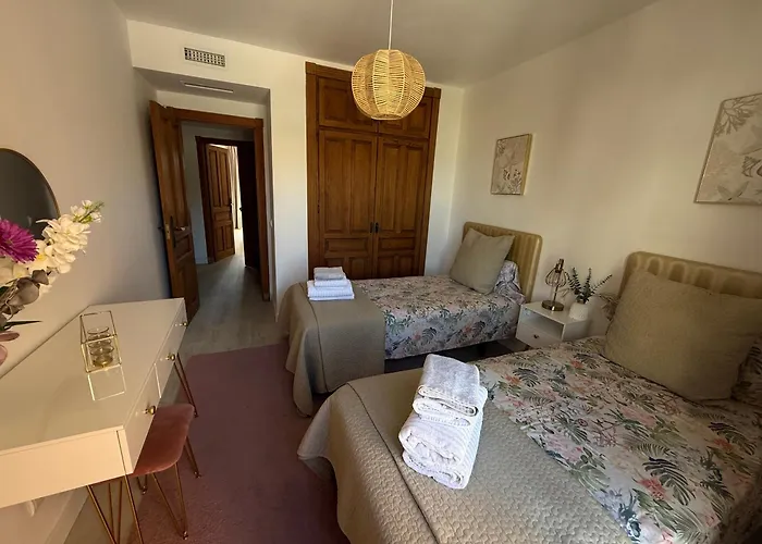 House Bermuda 度假居 埃斯特波纳