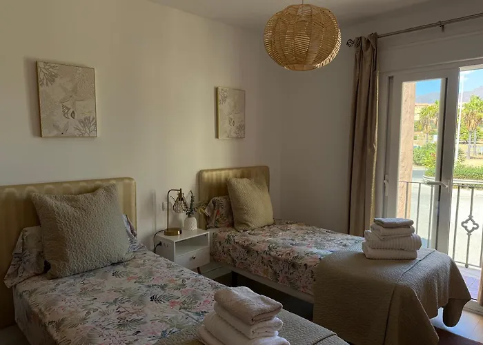 House Bermuda 埃斯特波纳