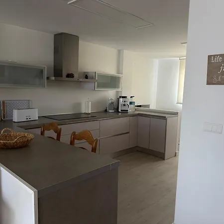 Будинок відпочинку House Bermuda Естепона