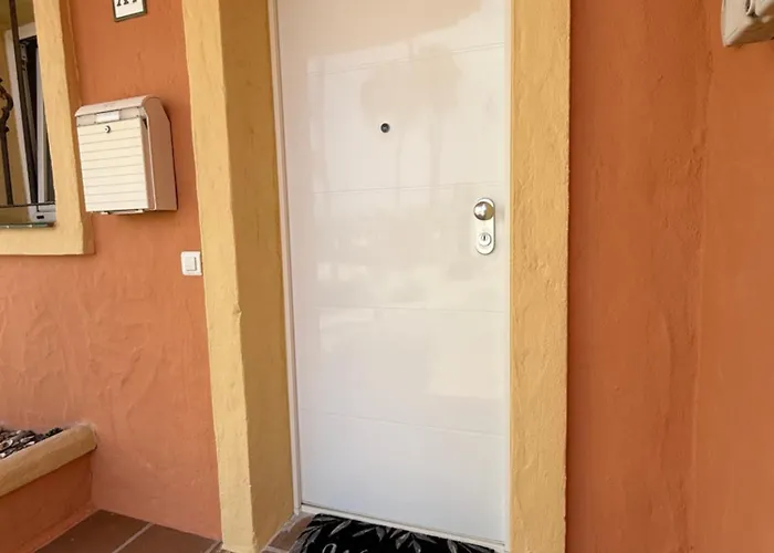 House Bermuda * Эстепона