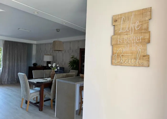 Дом отдыха House Bermuda *